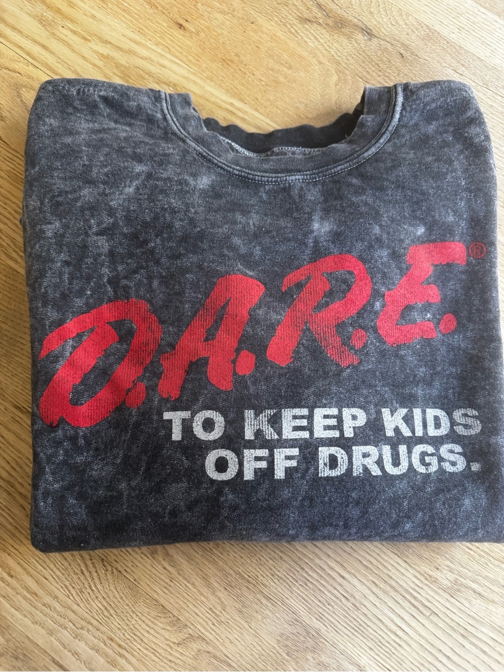 Men’s D.A.R.E. Black Graphic Crewneck Sweatshirt M/L